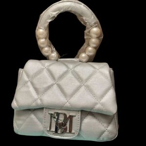 NWT Badgley Mischka Elegant Silver Quilted Handbag with Straps